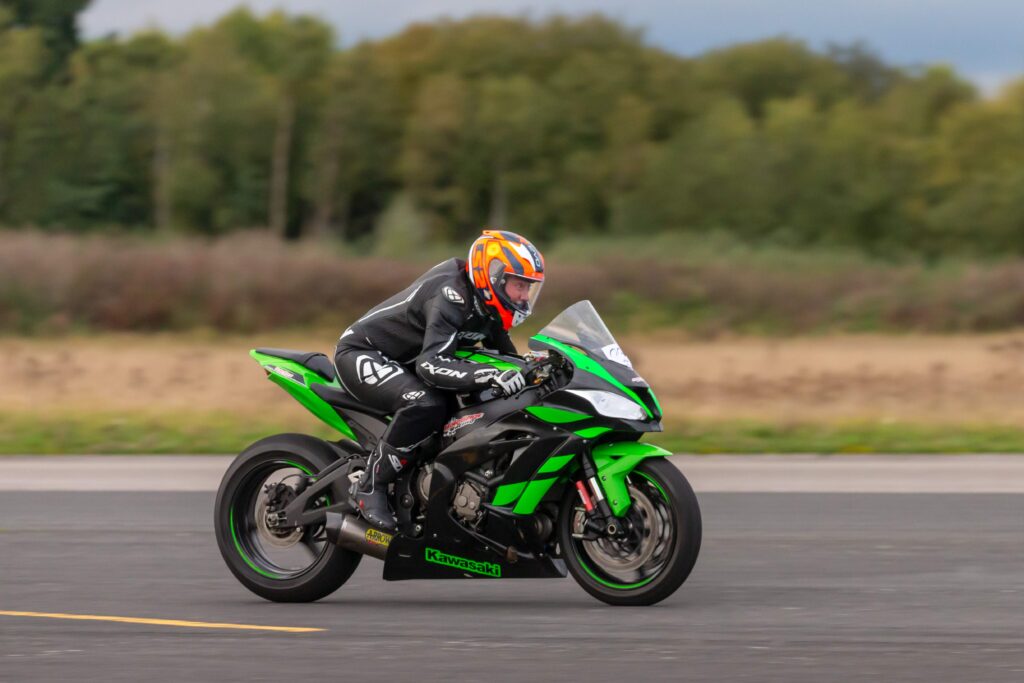Elvington - 204 mph run on a Yamaha ZX10